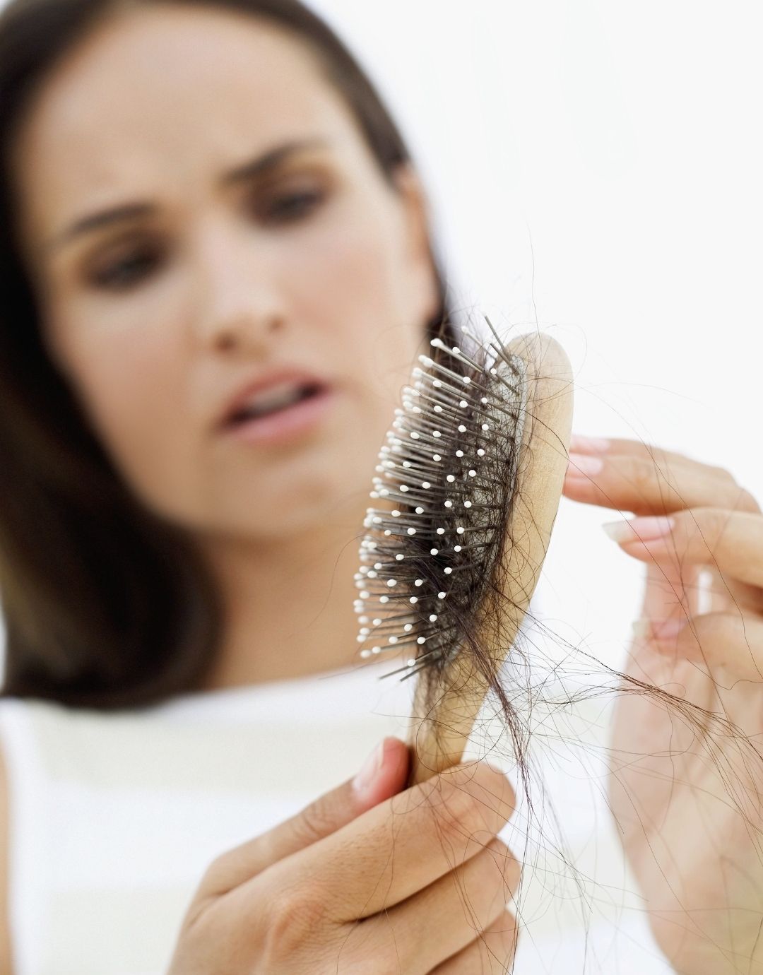 temporary-hair-loss-telogen-effluvium-the-more-clinics