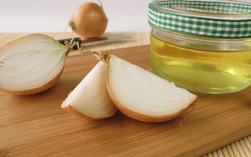 onion juice to prevent hair loss (alopecia areata)
